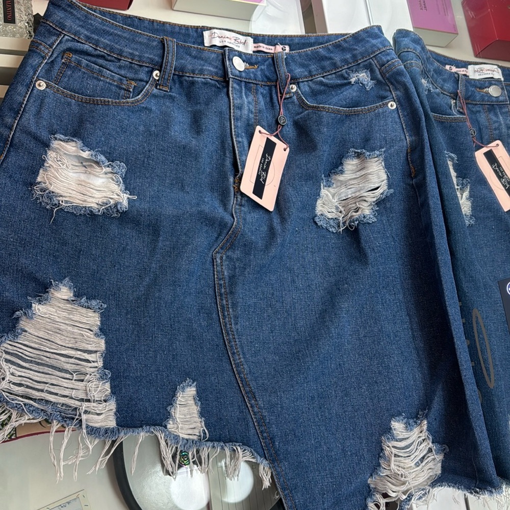 Short midi Jean ripped skirt